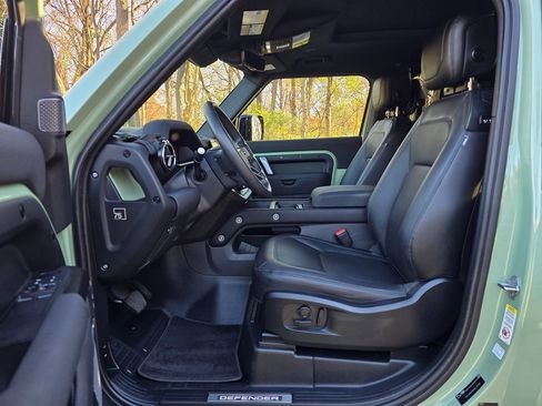 Used 2023 Land Rover Defender 110 75th Limited Edition image 13