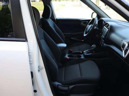 Used 2021 Kia Soul S FWD image 22
