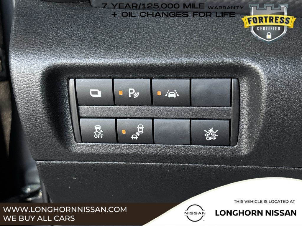 Used 2025 Nissan Kicks Play S FWD image 19