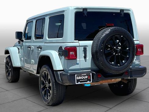 Used 2024 Jeep Wrangler Unlimited Sahara AWD/4WD image 12