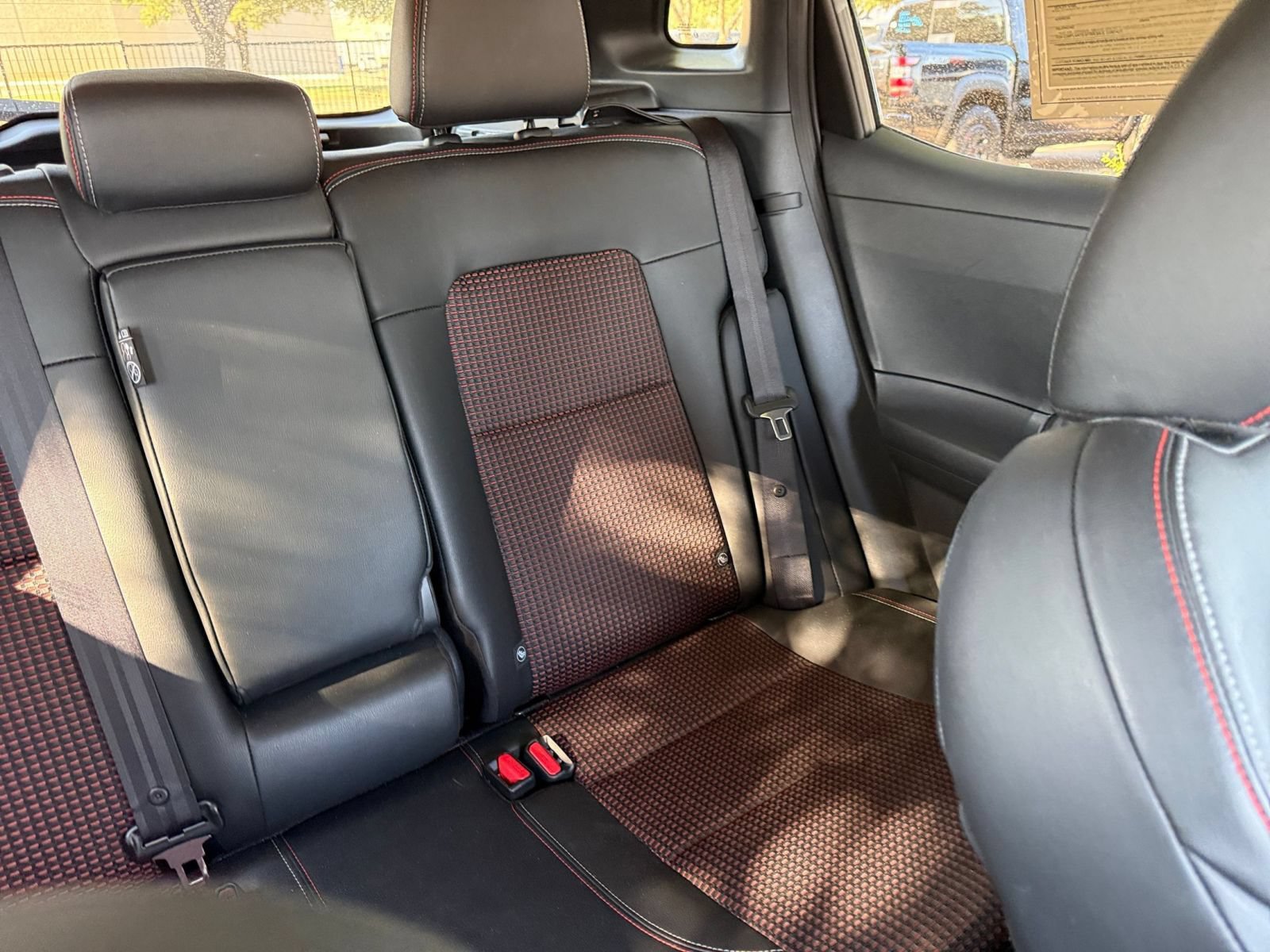 Used 2026 Nissan Kicks SR AWD/4WD image 36