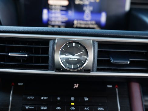 Used 2017 Lexus IS 200t image 38