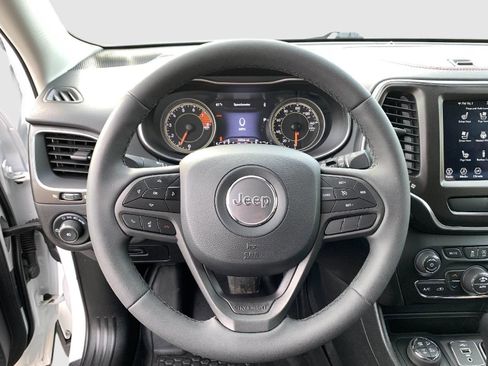 Used 2022 Jeep Cherokee Trailhawk w/ Premium Leather Package image 15