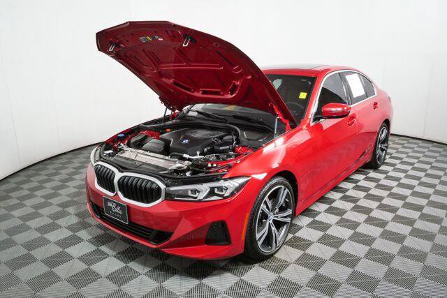 Used 2024 BMW 330i Sedan w/ Convenience Package RWD image 32
