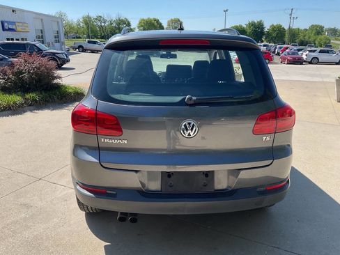 Used 2016 Volkswagen Tiguan S FWD image 8