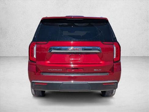 Used 2021 GMC Yukon SLT w/ SLT Premium Package image 6
