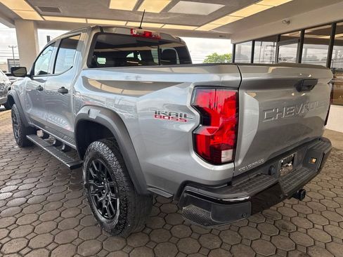 Used 2025 Chevrolet Colorado Trail Boss AWD/4WD image 8