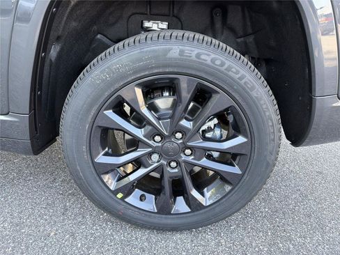 New 2026 Jeep Grand Cherokee L Limited image 17