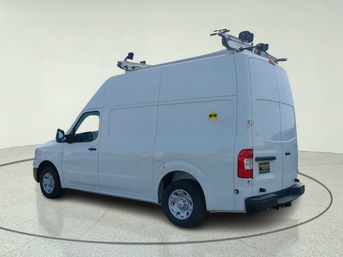 Used 2018 Nissan NV 2500 SV RWD image 16