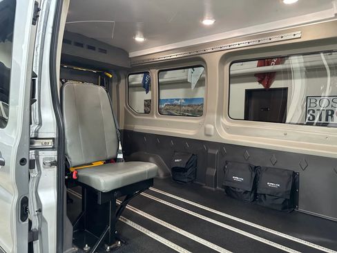 Used 2019 Ford Transit 250 148 Medium Roof image 28