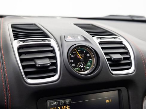 Used 2016 Porsche Cayman GT4 RWD image 21