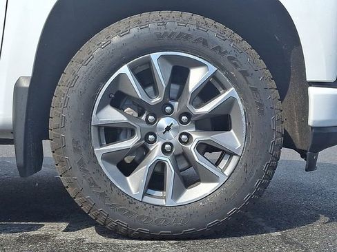 Used 2020 Chevrolet Silverado 1500 RST AWD/4WD image 8