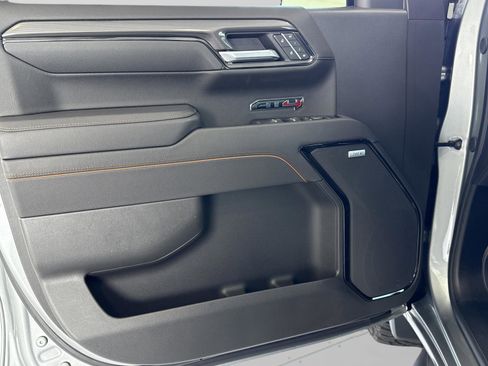 Used 2025 GMC Sierra 1500 AT4 w/ AT4 Premium Package image 24