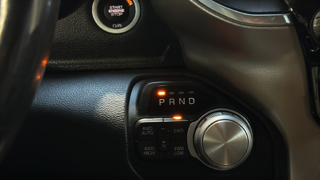 Used 2019 RAM 1500 Laramie AWD/4WD image 32