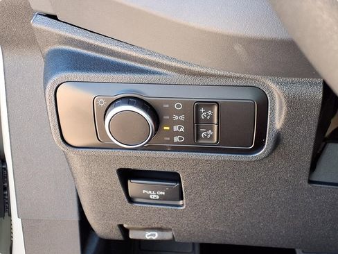 New 2025 Ford Bronco 4-Door AWD/4WD image 19