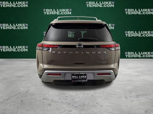 Used 2024 Nissan Pathfinder Platinum image 6