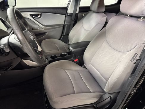 Used 2012 Hyundai Elantra GLS w/ Preferred Pkg 3 FWD image 11