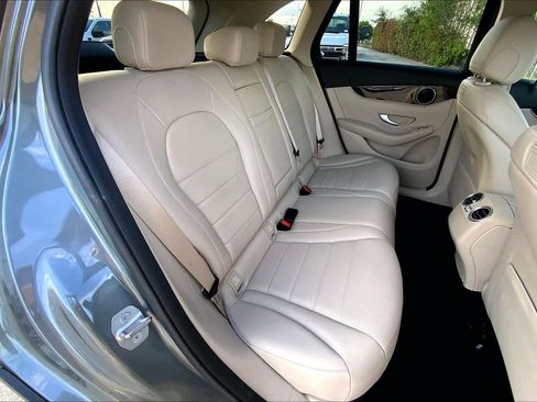 Used 2019 Mercedes-Benz GLC 300 image 20