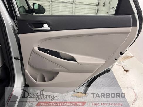 Used 2019 Hyundai Tucson Value FWD image 34