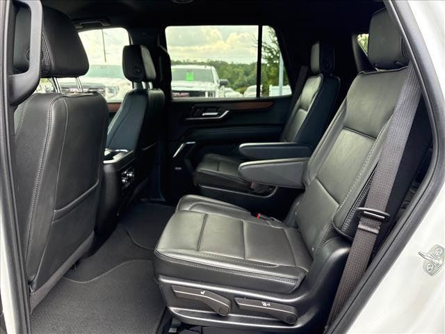 Certified 2025 GMC Yukon Denali AWD/4WD image 8