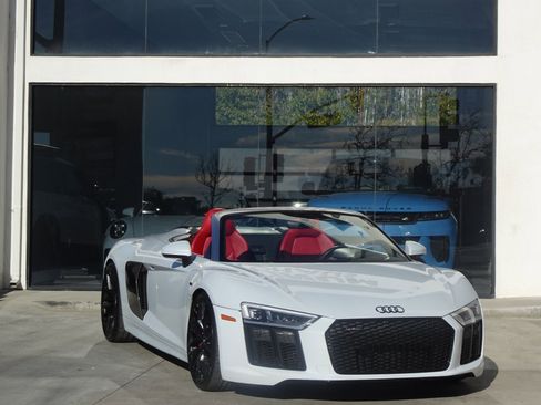Used 2018 Audi R8 V10 image 10