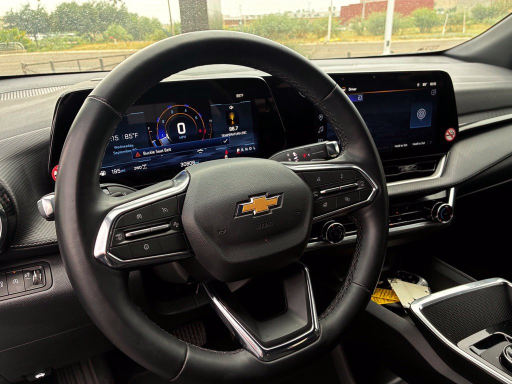 Used 2026 Chevrolet Equinox LT AWD/4WD image 13