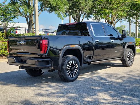 Used 2024 GMC Sierra 2500 Denali Ultimate w/ Max Trailering Package AWD/4WD image 5