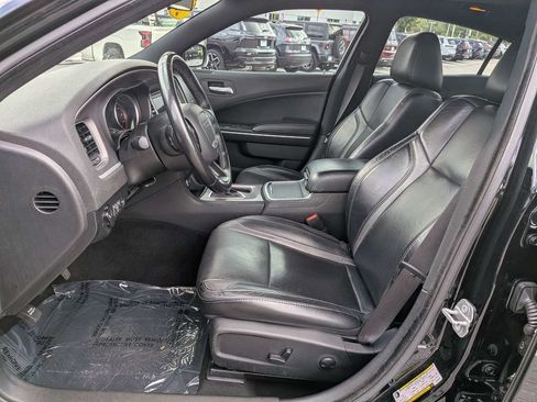 Used 2022 Dodge Charger SXT w/ Leather Interior Group RWD image 18