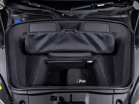 Used 2018 Audi R8 V10 plus image 48