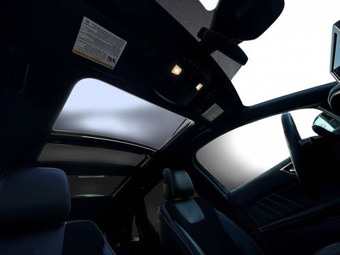 Used 2022 Ford Edge ST w/ Equipment Group 401A image 22