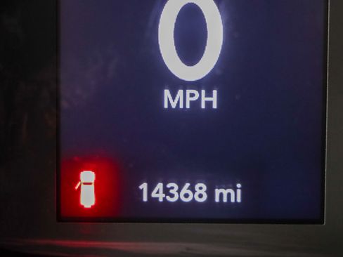 Used 2024 Jeep Wrangler Unlimited Sport image 16