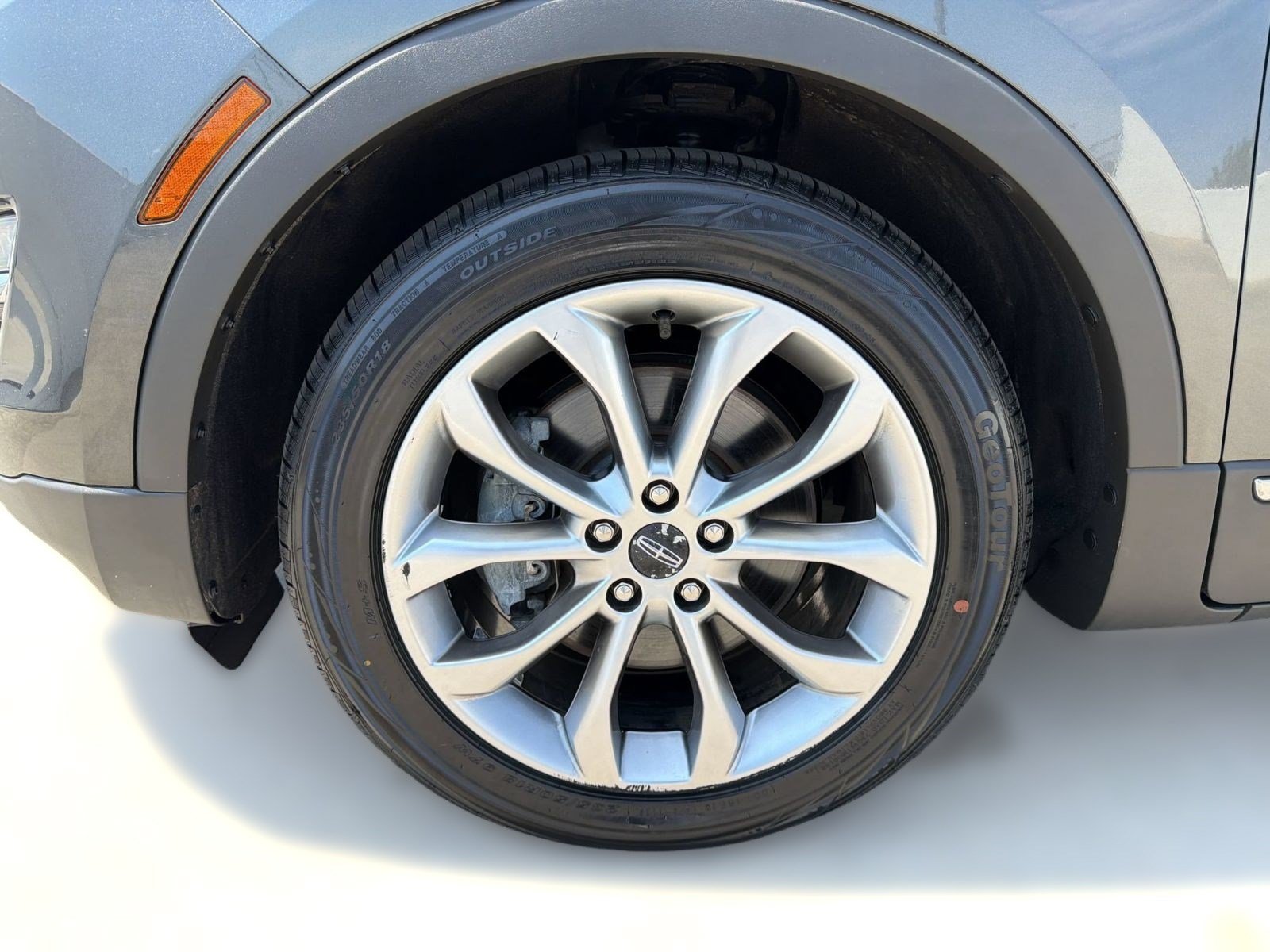 Used 2019 Lincoln MKC Select w/ Select Plus Package FWD image 13