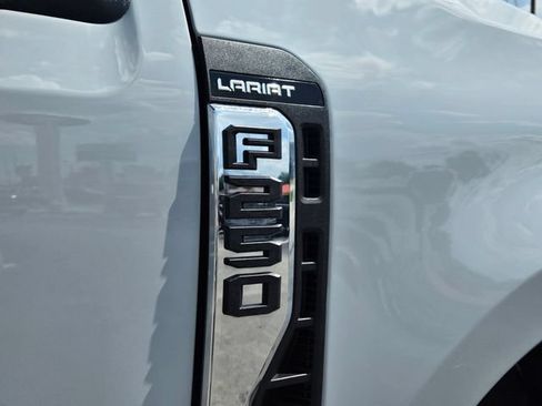 Used 2026 Ford F250 Lariat w/ FX4 Off-Road Package AWD/4WD image 5