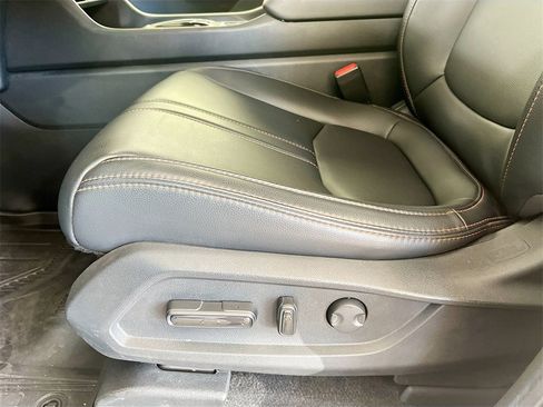 Used 2024 Honda Pilot TrailSport image 19