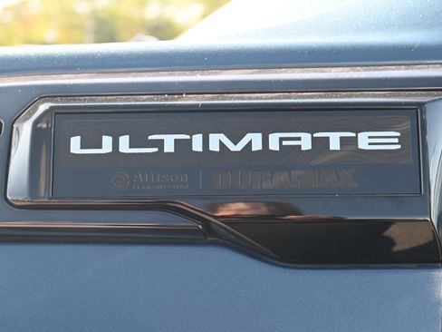 Used 2025 GMC Sierra 2500 Denali Ultimate image 35