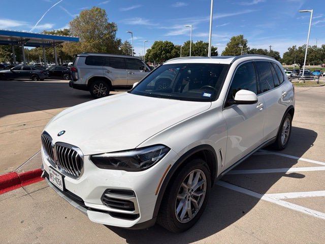 Used 2022 BMW X5 xDrive40i AWD/4WD image 2