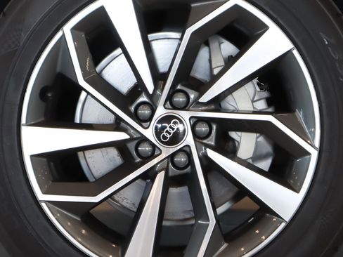 Used 2023 Audi Q5 2.0T Premium Plus image 7