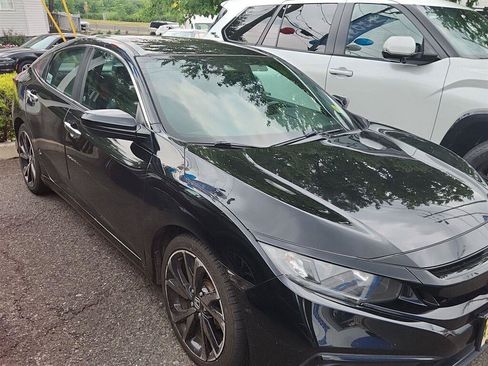 Used 2021 Honda Civic Sport image 2