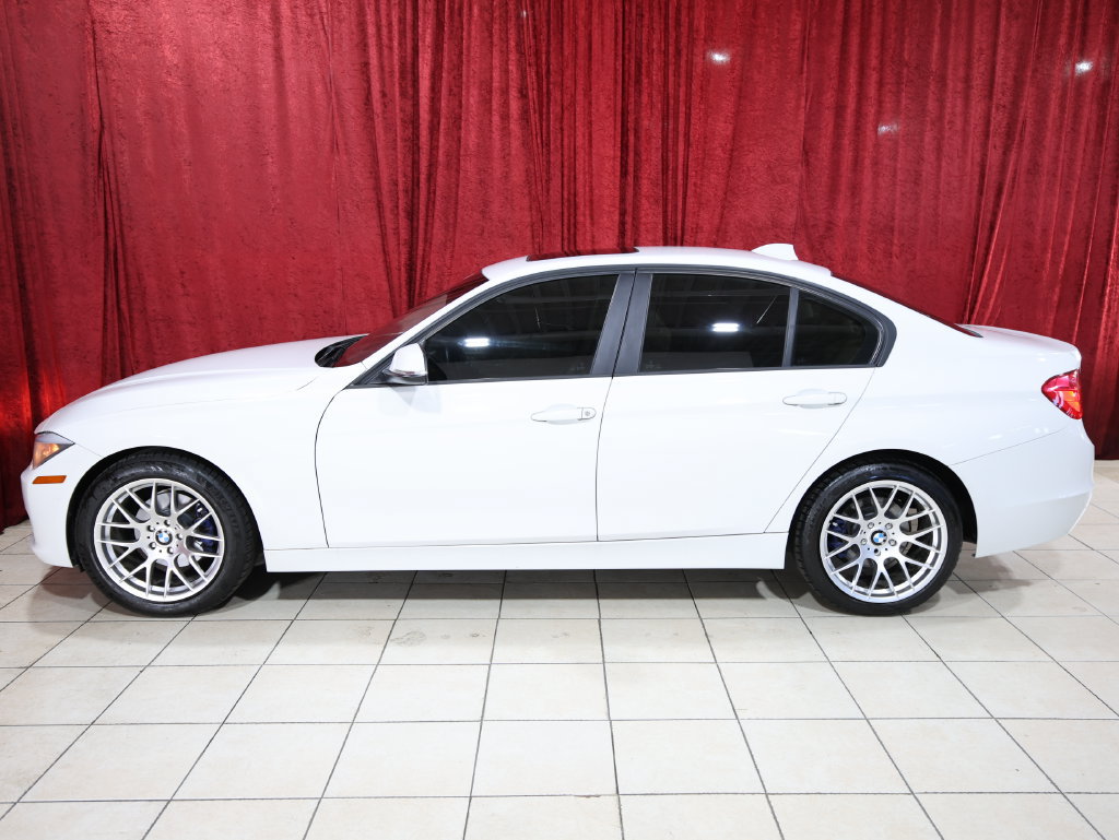 Used 2014 BMW 320i Sedan RWD image 3