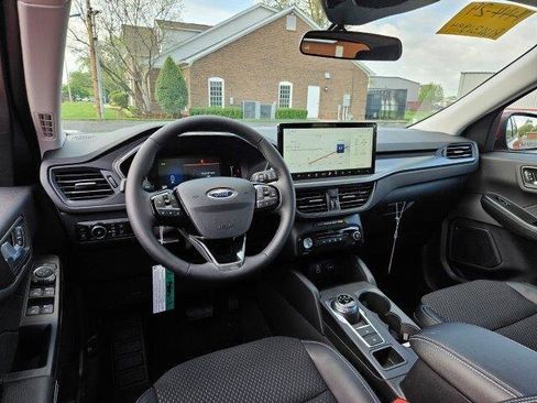 New 2024 Ford Escape SE image 20