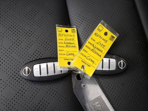 Used 2025 Nissan Altima 2.5 SL image 25