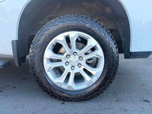 Used 2023 Chevrolet Silverado 1500 LTZ AWD/4WD image 29