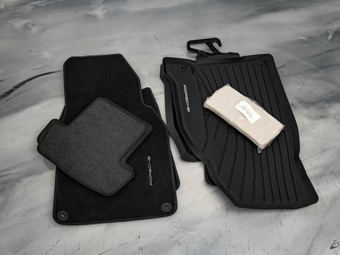 Used 2022 Porsche 911 GT3 image 91