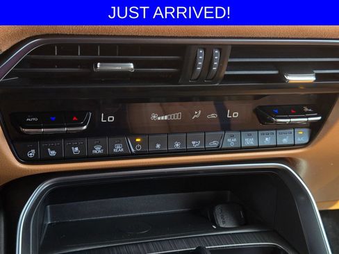 Certified 2026 MAZDA CX-70 3.3 Turbo S w/ Premium Plus AWD/4WD image 20