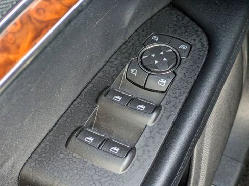 Used 2019 Lincoln Nautilus Reserve image 21