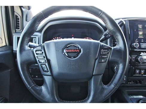 Used 2020 Nissan Titan PRO-4X AWD/4WD image 9