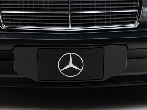 Used 1987 Mercedes-Benz 190 E 2.3-16 image 10