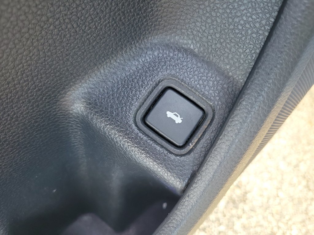 Used 2022 Honda Accord Sport image 13