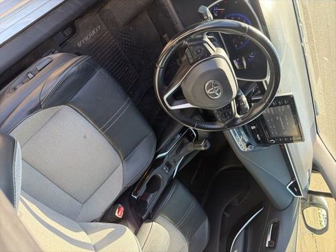 Used 2019 Toyota Corolla XSE image 15