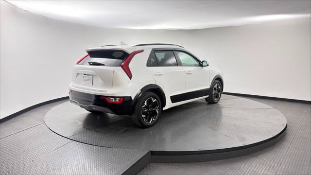 Used 2023 Kia Niro Wind w/ Wind Preserve Package FWD image 8